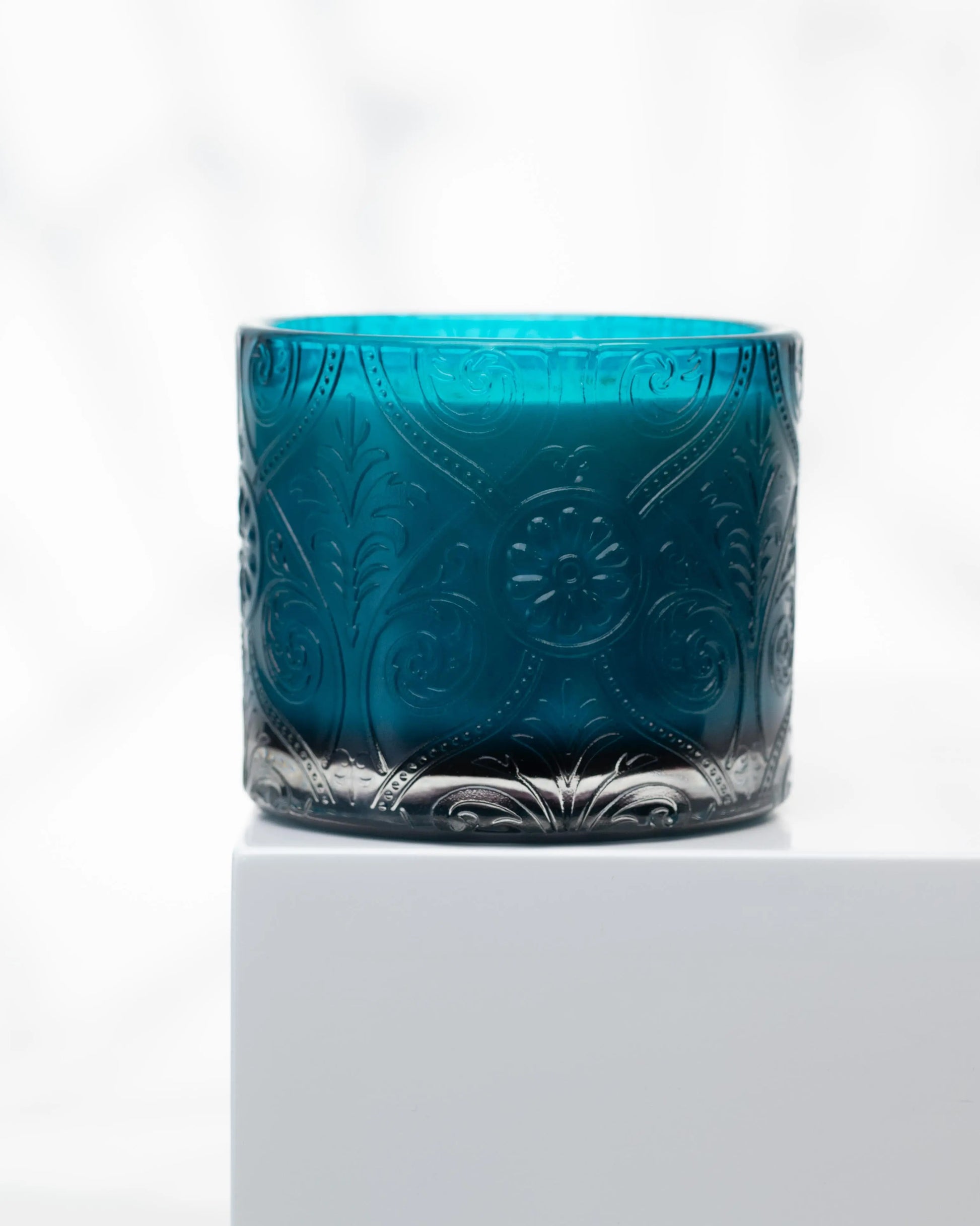 BOUGIE DES FÊTES | SAPIN ENNEIGÉ (VERRE TEXTURÉ) Pando & co